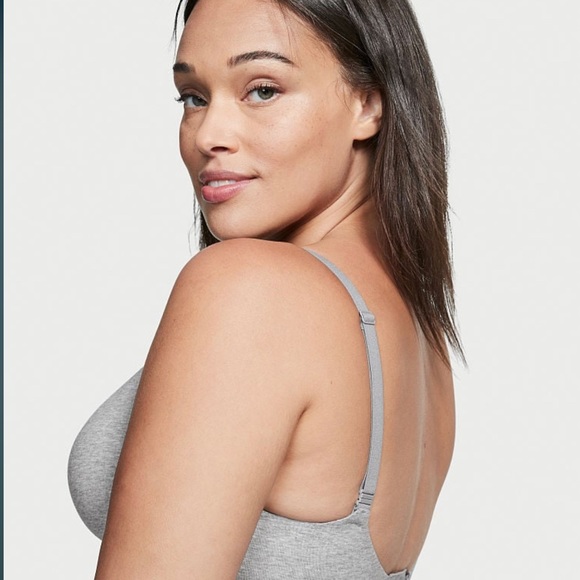 Victoria’s Secret THE T-SHIRT
Cotton Lightly Lined Wireless Bra - NEW - Picture 3 of 5